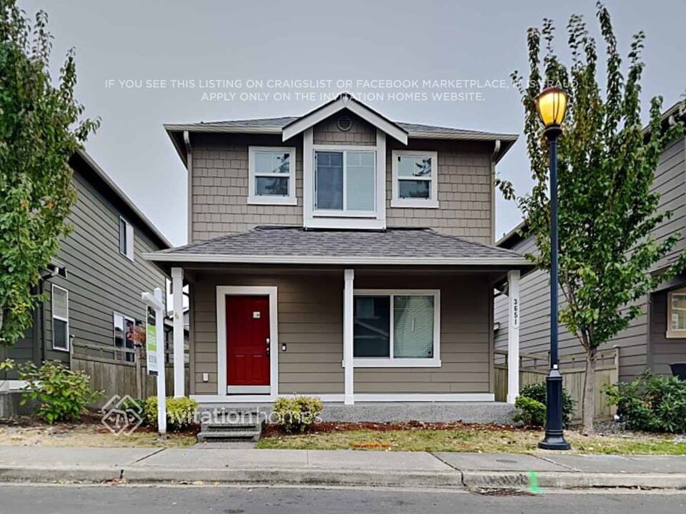 3651 London Loop NE in Lacey, WA - Building Photo
