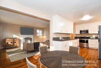 11109 SE 52nd Ave in Milwaukie, OR - Building Photo - Building Photo