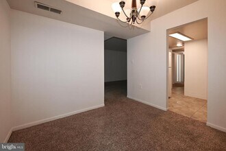 1532 Northgate Square in Reston, VA - Building Photo - Building Photo