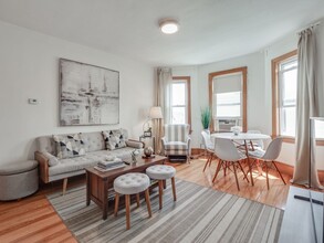 354 Beacon St, Unit 3 in Somerville, MA - Building Photo - Building Photo