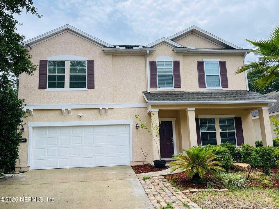 3705 Old Hickory Ln in Orange Park, FL - Building Photo