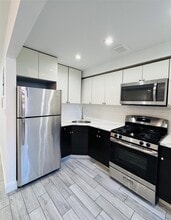 16 Bancroft Pl in Brooklyn, NY - Building Photo - Building Photo