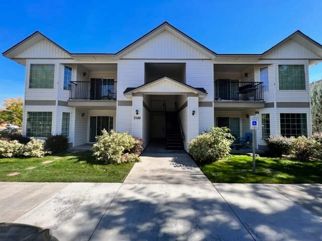 7586 W Tottenham Ln, Unit 101