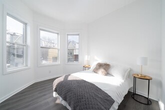 10 McDougall St in Jersey City, NJ - Building Photo - Building Photo