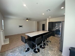 3017 Via Bella Rosa Ave in Rosamond, CA - Building Photo - Building Photo