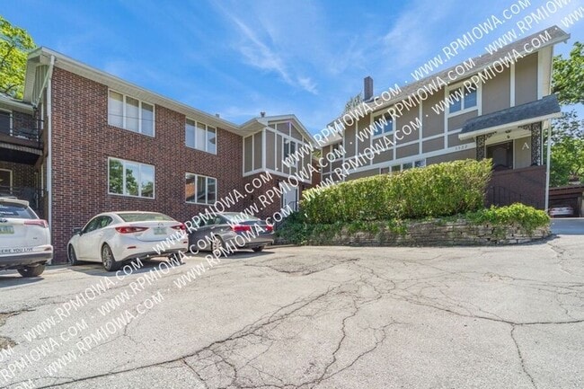 property at 5322 Ingersoll Ave