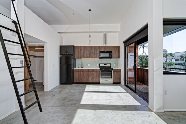 property at 2870 Fourth Ave