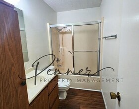 101 SW 7th St in Oak Grove, MO - Building Photo - Building Photo