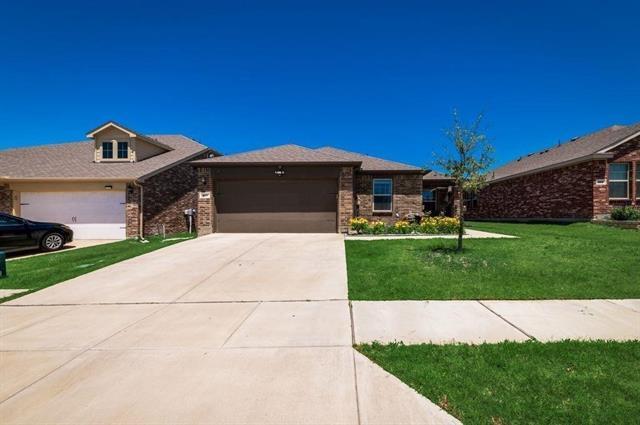 910 Silver St in Princeton, TX - Building Photo