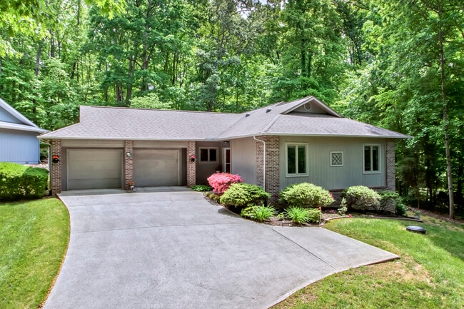 property at 260 Chuniloti Way