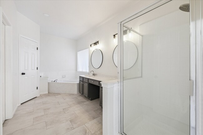 property at 315 Vantage Pointe Cir