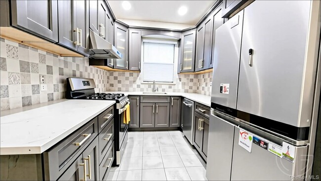 property at 1117 64th St