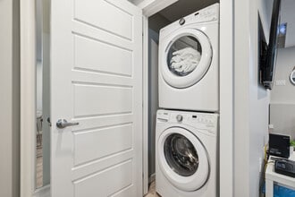 19500 37 St SE in Calgary, AB - Building Photo - Building Photo