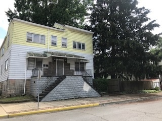 144 Virginia St, Unit b
