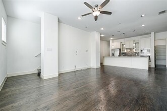 3108 Pavonia Dr in Dallas, TX - Foto de edificio - Building Photo