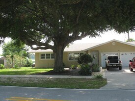 45 S Shell Rd in Debary, FL - Building Photo