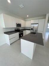 34503 SW 191st Ct in Florida City, FL - Building Photo - Building Photo