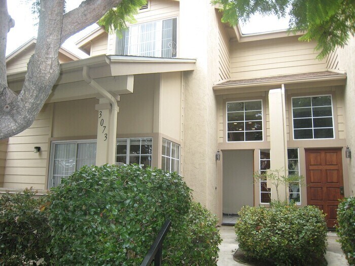 3073 E Fox Run Way in San Diego, CA - Building Photo