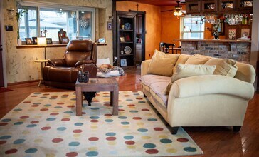 1911 Shadow Bend Dr in Houston, TX - Building Photo - Building Photo