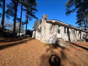 10 Coatesdale Cir in Columbia, SC - Foto de edificio - Building Photo