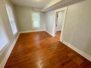 704 Coit Ave NE in Grand Rapids, MI - Building Photo - Building Photo