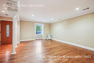 8763 Ridge Hollow Ct in West Springfield, VA - Building Photo - Building Photo