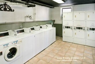 5 Barrows St, Unit #1 in Boston, MA - Building Photo - Building Photo