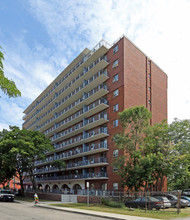 The Brockton Apartments in Hamilton, ON - Building Photo - Building Photo