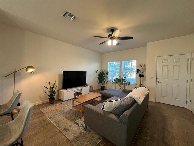 property at 9613 Grapevine Leaf Dr