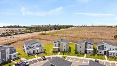 9084 Sommerset Hills Dr in Davenport, FL - Building Photo - Building Photo