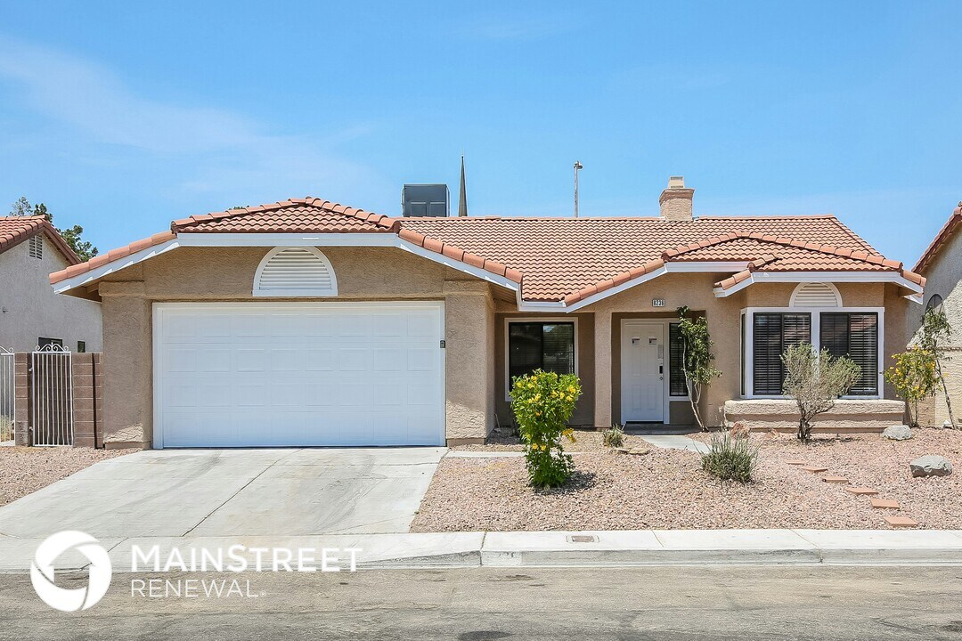 6236 W Barkstone Ave in Las Vegas, NV - Building Photo
