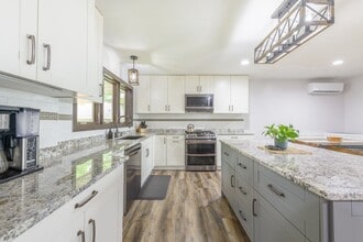 9835 Bonnie Glen Pkwy in Chisago City, MN - Building Photo - Building Photo