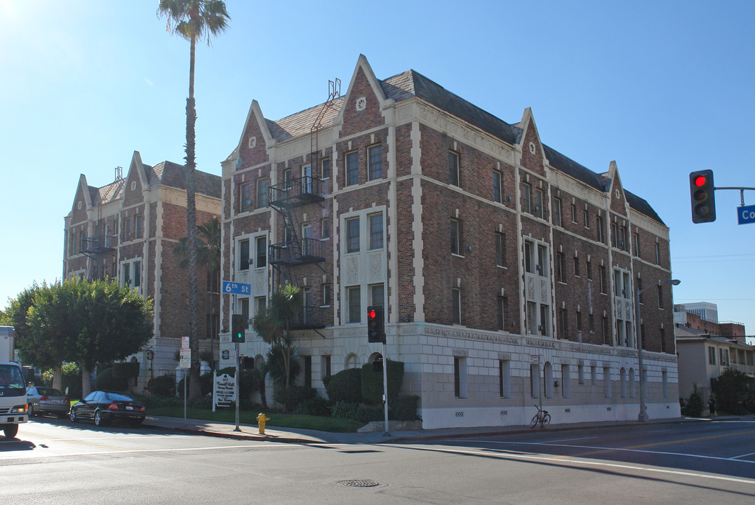 Cornell Apartments in Los Angeles, CA - Building Photo