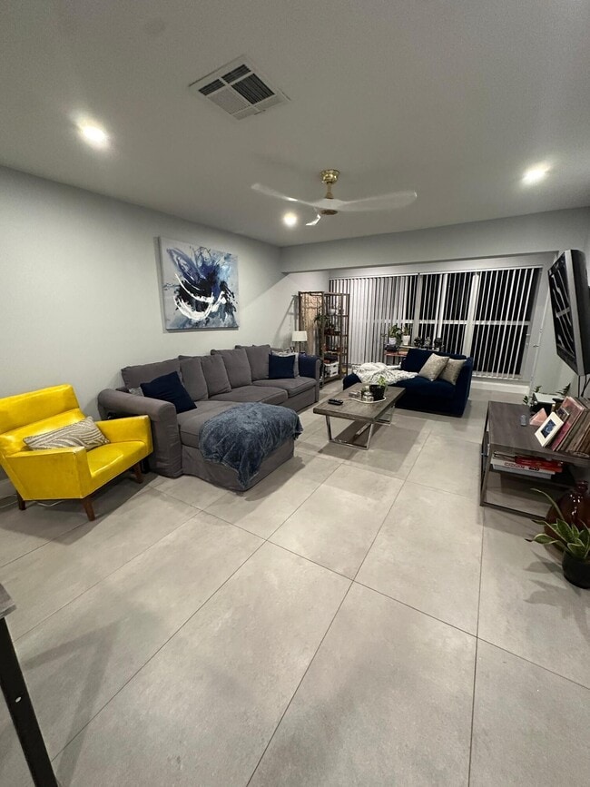 property at 1551 NW 20th Ave