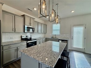 81 Camel Crazies Pl in Lillington, NC - Foto de edificio - Building Photo