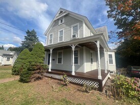 155 Hill St in Leominster, MA - Building Photo