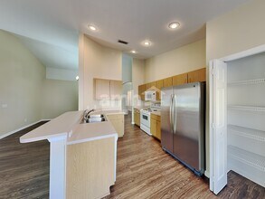 11330 Jim Ct in Riverview, FL - Building Photo - Building Photo