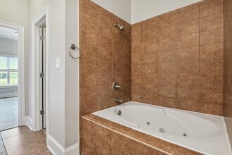 212 Capri Pl in Ocean Springs, MS - Building Photo - Building Photo
