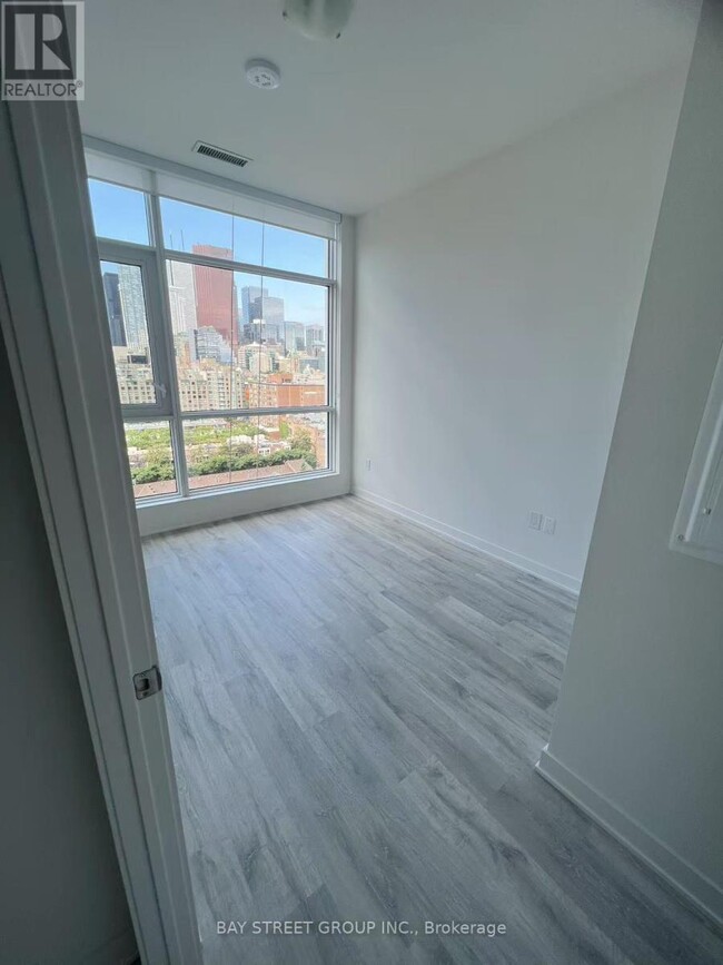 121-1121 Lower Sherbourne St in Toronto, ON - Building Photo - Building Photo