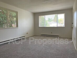 2914 Wilson Ave in Bellingham, WA - Building Photo - Building Photo