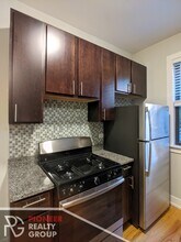 2850 N Mildred Ave, Unit 1 in Chicago, IL - Foto de edificio - Building Photo