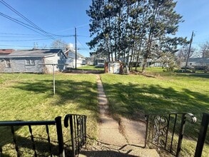 110 Adrian St in Wausau, WI - Building Photo - Building Photo