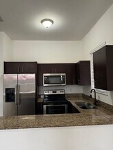 30 NW 50th Ave-Unit -30 in Miami, FL - Building Photo - Building Photo
