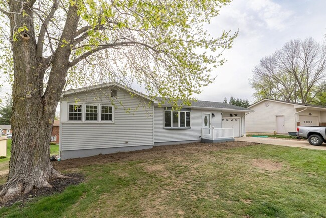 2609 Vail Dr in Quincy, IL - Foto de edificio - Building Photo