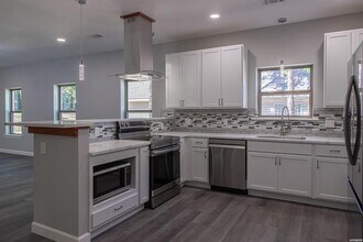 44 Alicante Rd in Hot Springs, AR - Building Photo - Building Photo