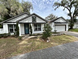 223 Emmy Cv in Oviedo, FL - Building Photo