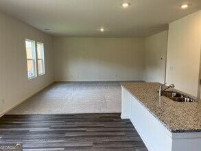 7650 Saffron Ave in Covington, GA - Building Photo - Building Photo