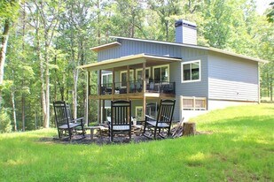 1001 Sunset Rd in Epworth, GA - Building Photo