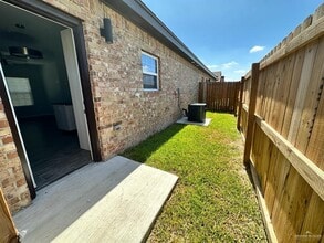 13 Valeria St in Edinburg, TX - Building Photo - Building Photo
