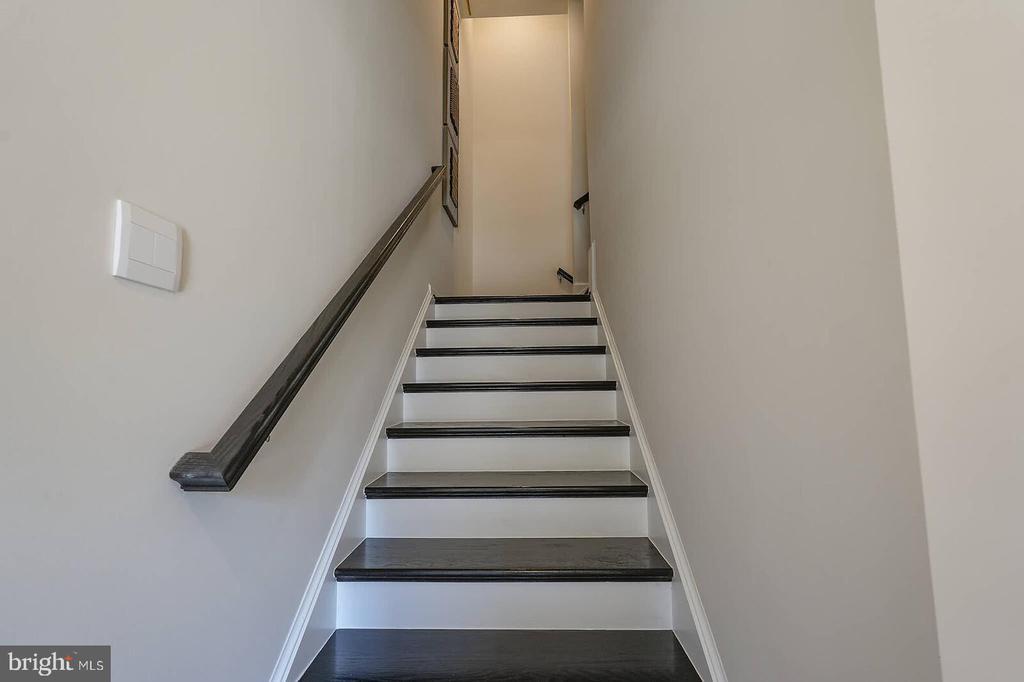 869 Amity St in Frederick, MD - Building Photo